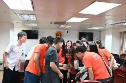 0f4c-7fba3bcc2f01f0b79a264a08be084c74.png 学院法律援助中心社团成员在马尾法院自贸区法庭现场研学知识产权侵权纠纷典型案件